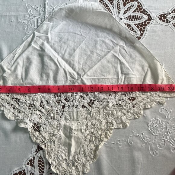 Vintage Crochet Tape Lace Dinner Napkin Table Topper Doily Basket Liner - Picture 9 of 12